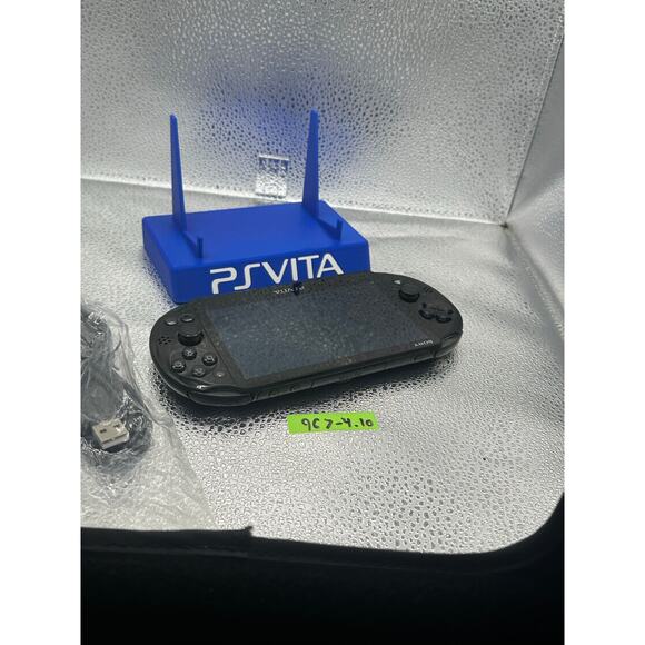 Black ps vita 2000 w/charger - Picture 7 of 7